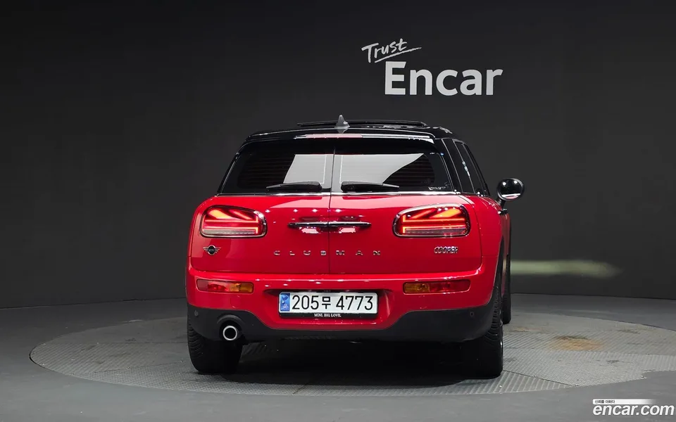 MINI Cooper Clubman 2023 — thumbnail 4