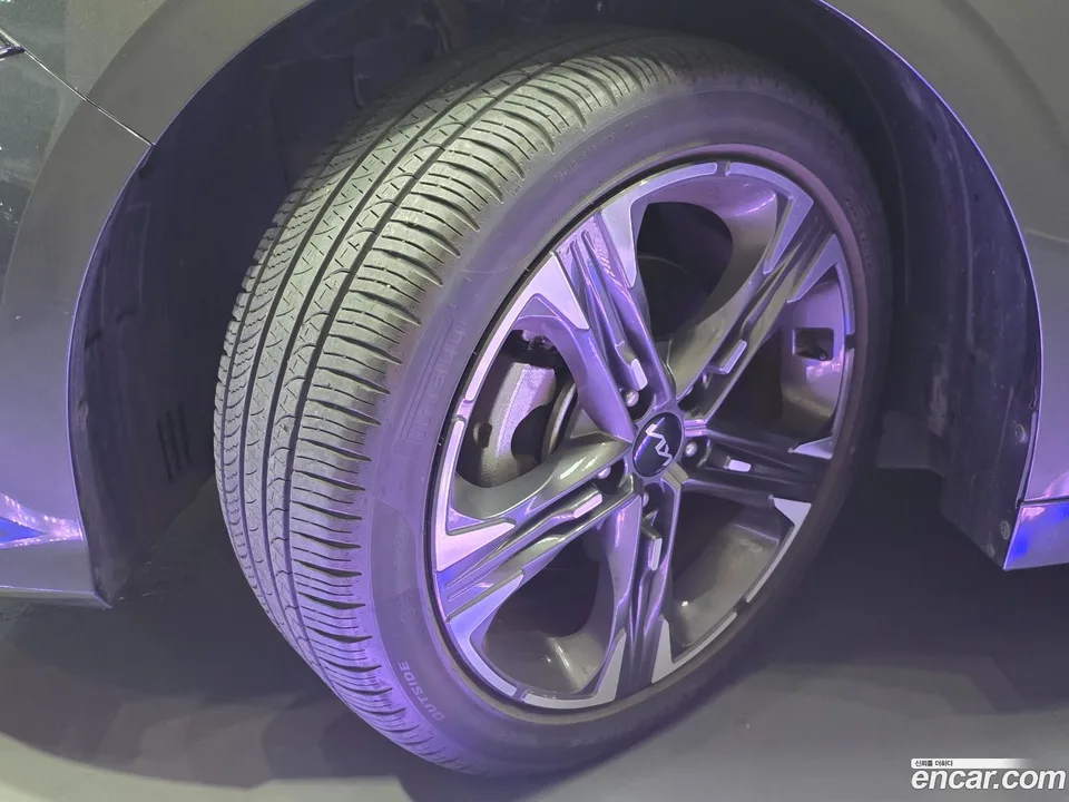 Kia K5 2.0 2023 — thumbnail 2