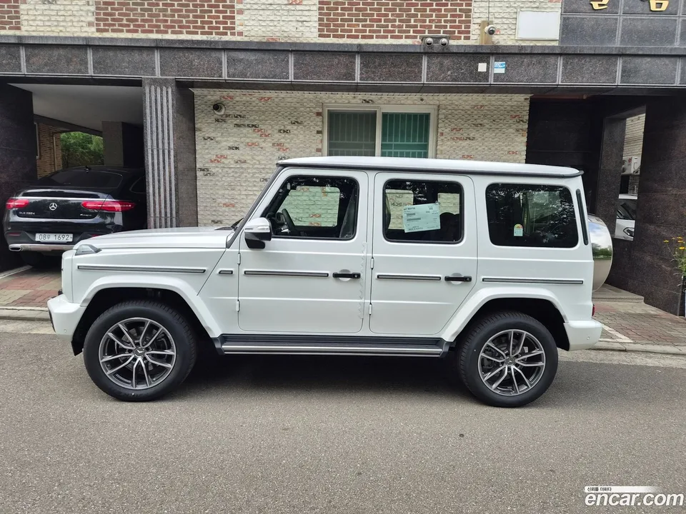 Mercedes-Benz G-Class G450d 2026 — thumbnail 3