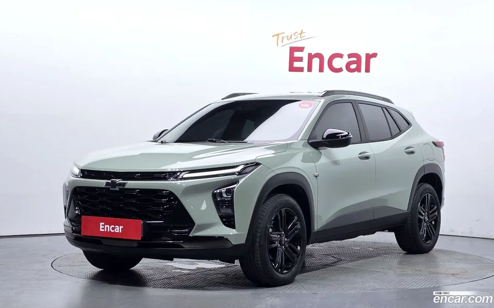Chevrolet Trax Crossover 1.2 ACTIV 2023 — photo 1, buy with delivery to Moscow