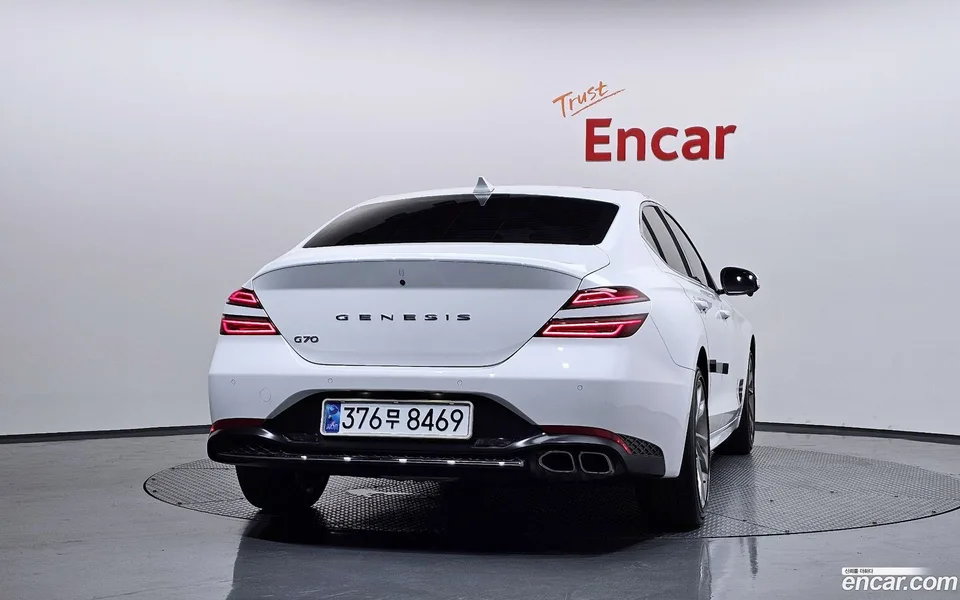 Genesis G70 2.0T 2WD 2022 — thumbnail 4