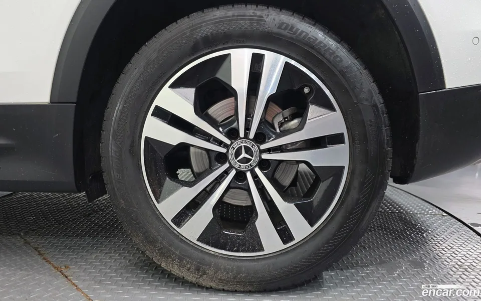 Mercedes-Benz GLB-Class GLB200 d 2022 — thumbnail 5