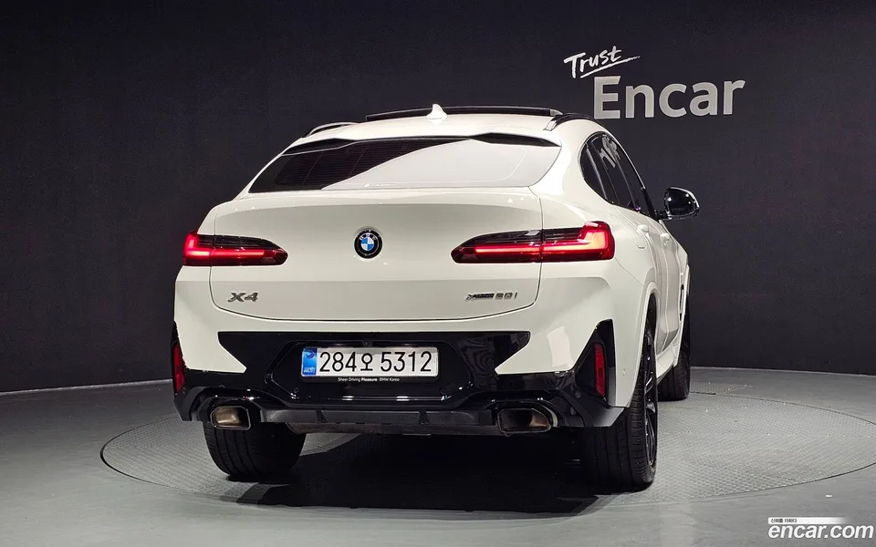 BMW X4 xDrive20i M 2025 — thumbnail 4