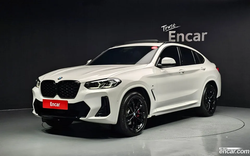 BMW X4 xDrive20i M 2025 — photo 1, buy with delivery to Moscow