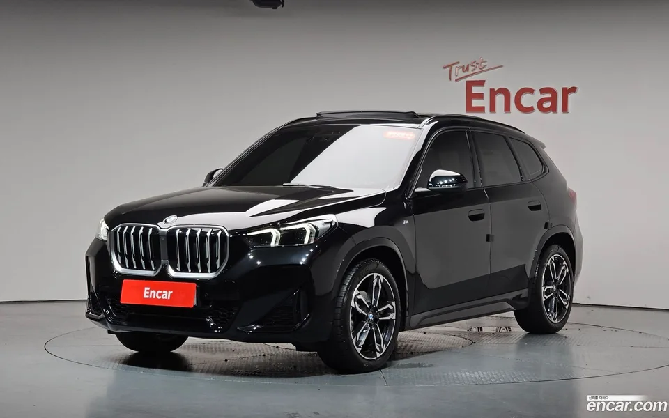 BMW X1 xDrive 20i M 2025 — фото 1, купить с доставкой в Москву