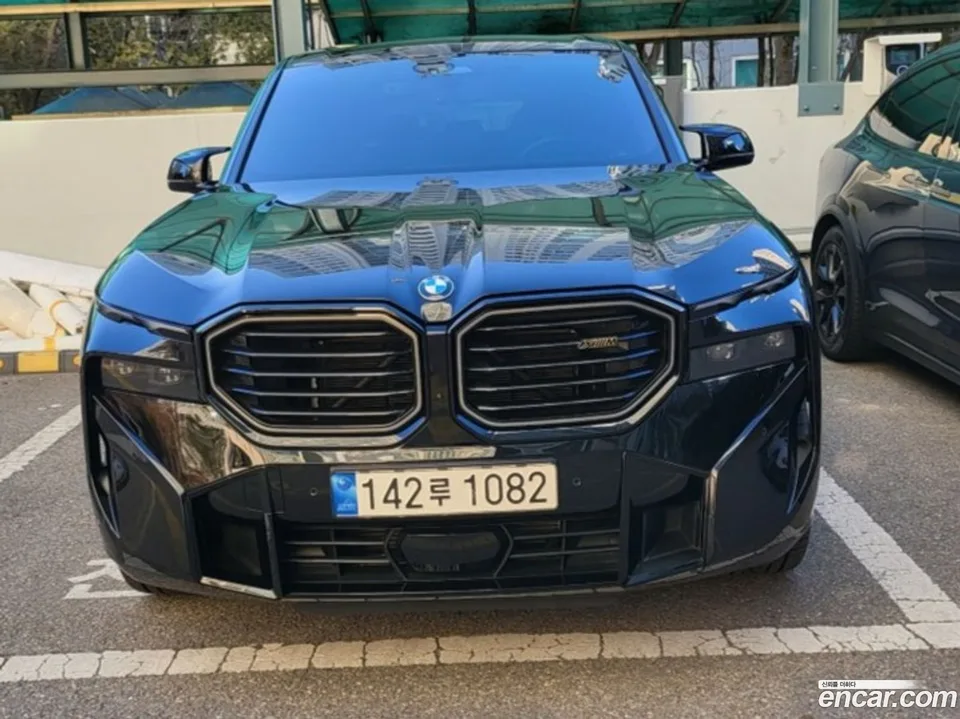 BMW XM 4.4 2024 — photo 1, buy with delivery to Moscow