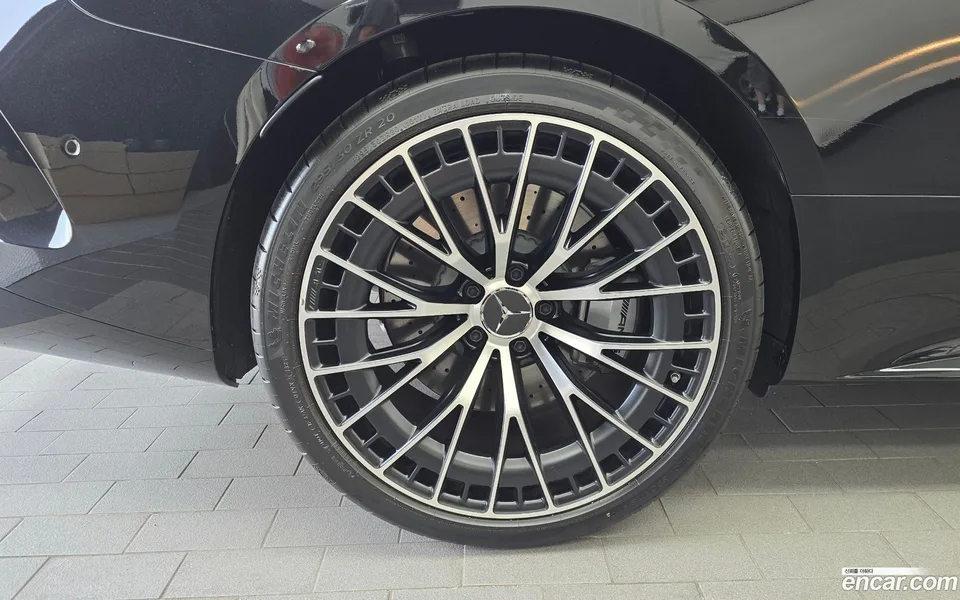 Mercedes-Benz CLE-Class AMG CLE53 4MATIC+ 2025 — thumbnail 2