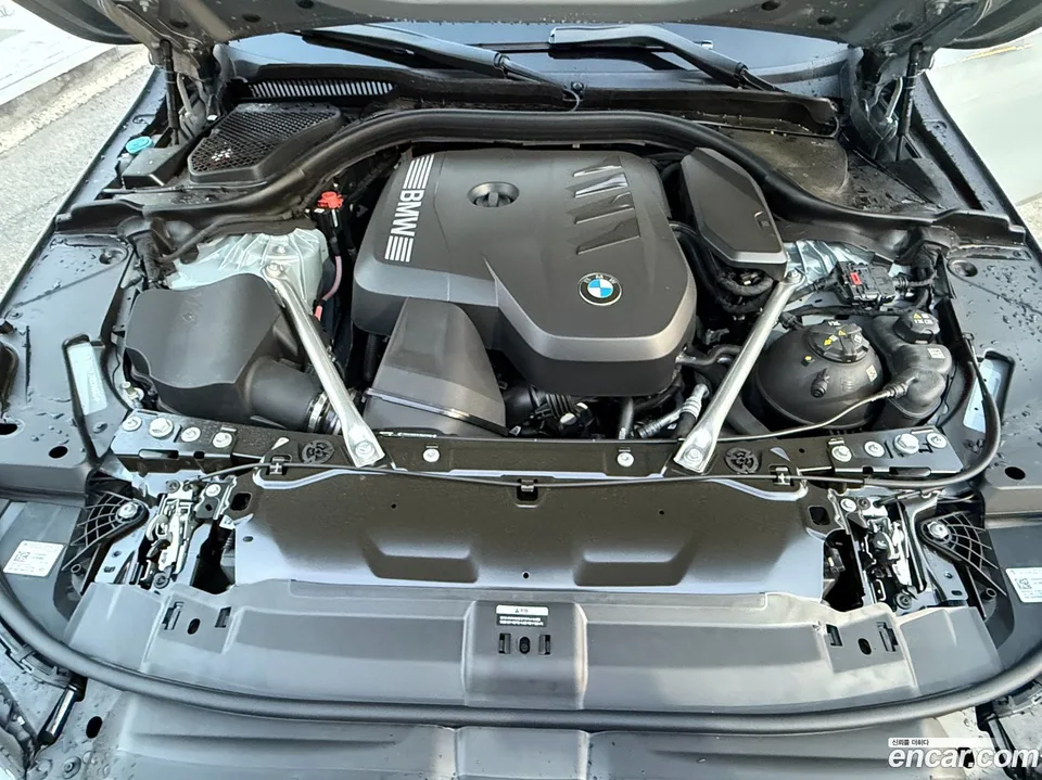 BMW 5 Series 520i M 2025 — миниатюра 2