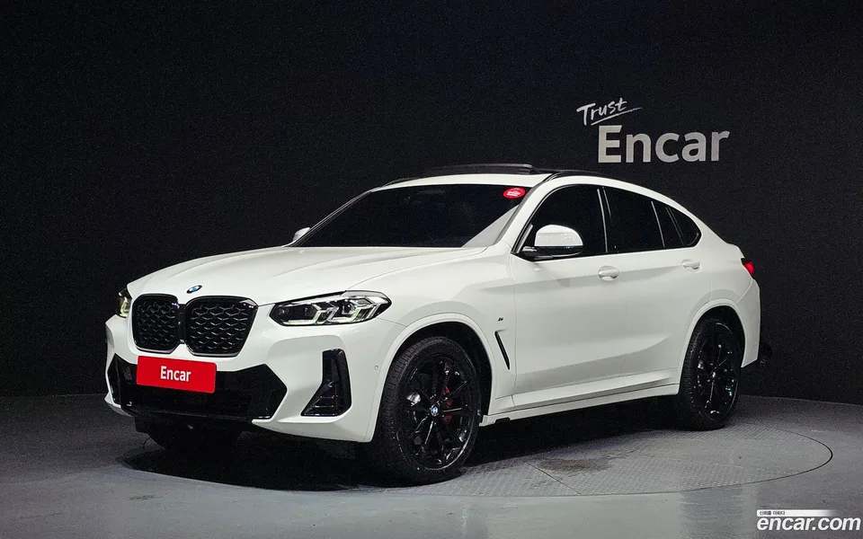 BMW X4 xDrive20i M 2025 — photo 1, buy with delivery to Moscow