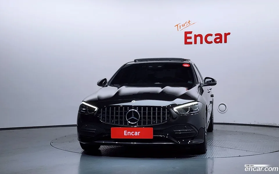 Mercedes-Benz C-Class C300 4MATIC 2024 — thumbnail 3