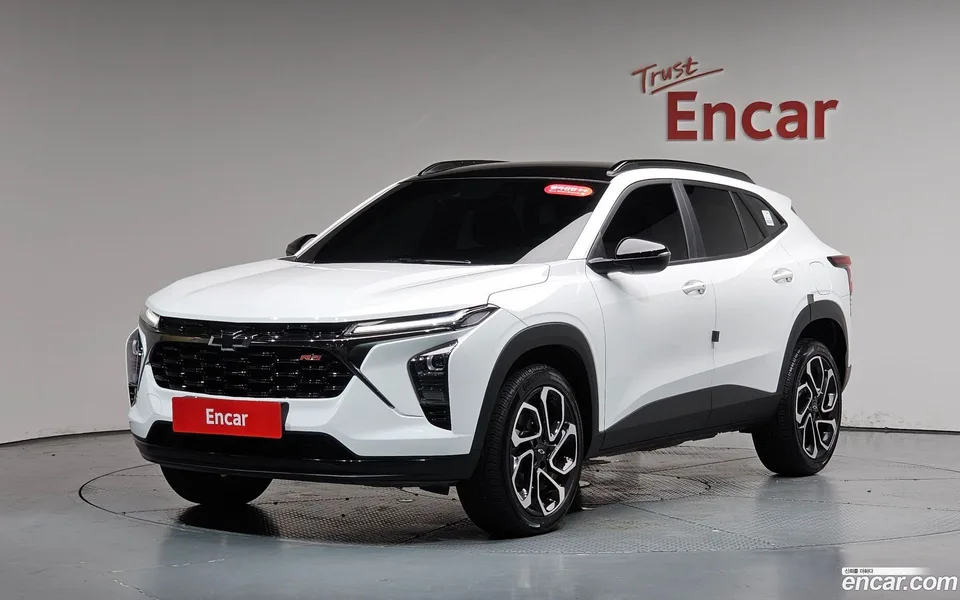 Chevrolet Trax Crossover 1.2 RS 2025 — photo 1, buy with delivery to Moscow