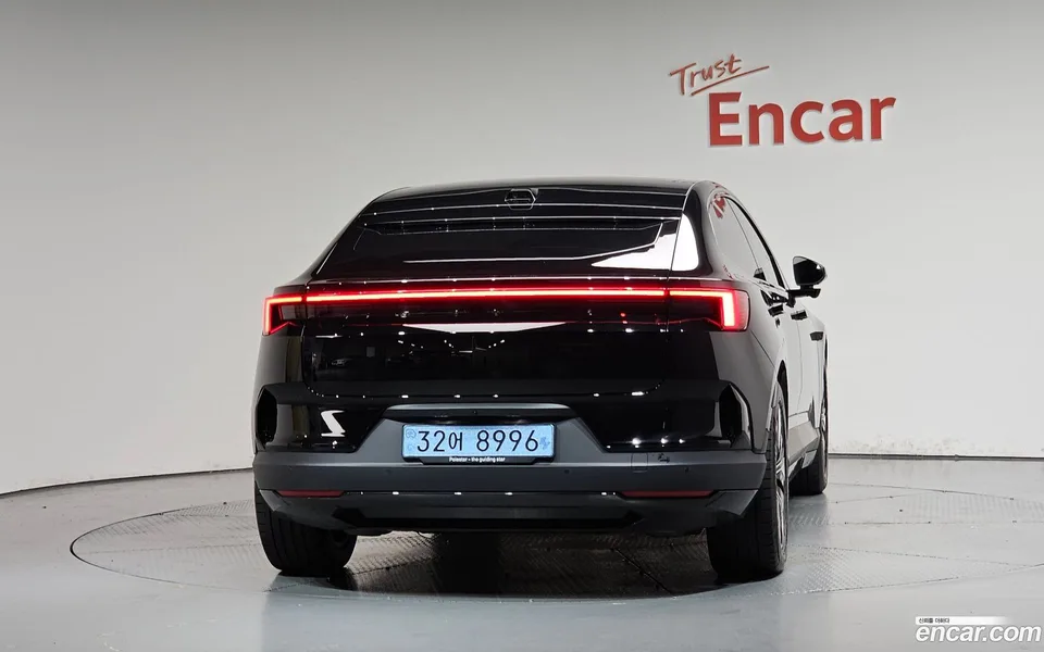 Polestar Polestar 4 2025 — thumbnail 4