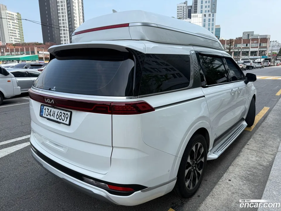 Kia Carnival 9 2022 — thumbnail 3