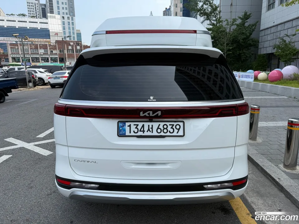 Kia Carnival 9 2022 — thumbnail 4