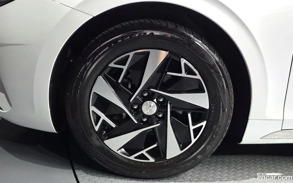 Hyundai Grandeur IG Hybrid 2022 — миниатюра 5
