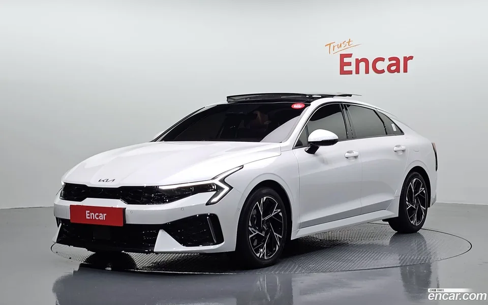 Kia K5 Hybrid 2024 — photo 1, buy with delivery to Moscow