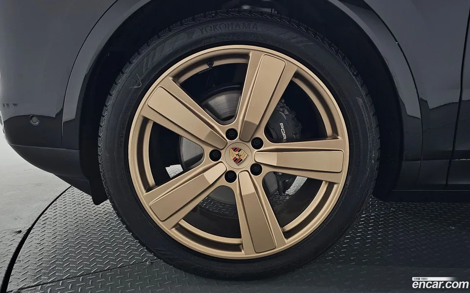 Porsche Cayenne 3.0 2025 — thumbnail 5