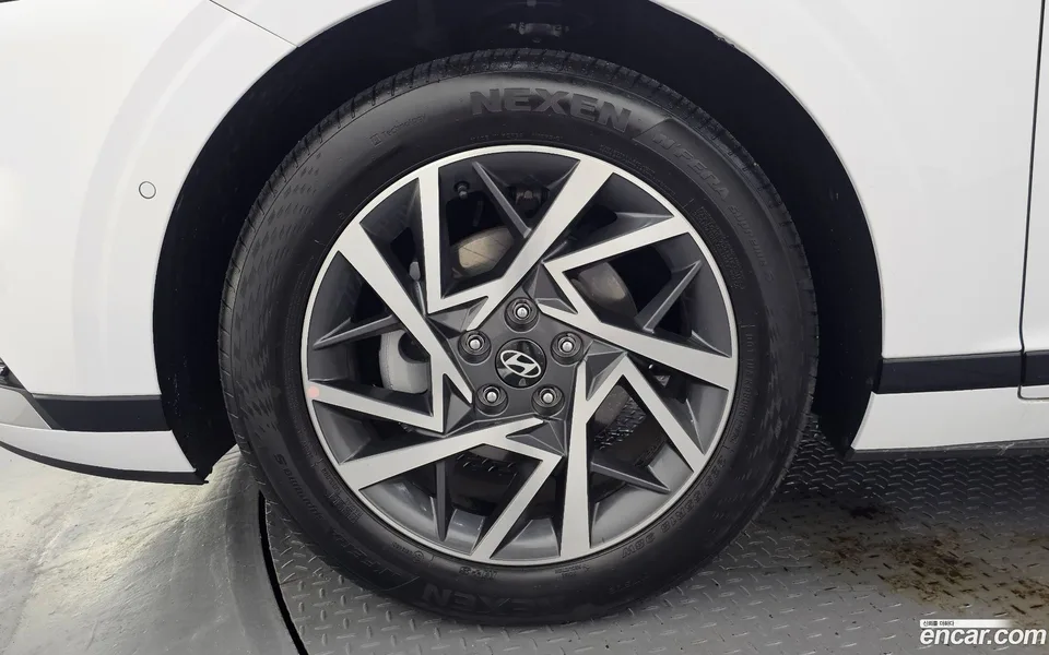 Hyundai Grandeur Hybrid 2025 — thumbnail 2