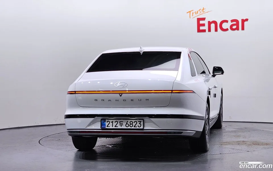 Hyundai Grandeur Hybrid 2025 — thumbnail 4