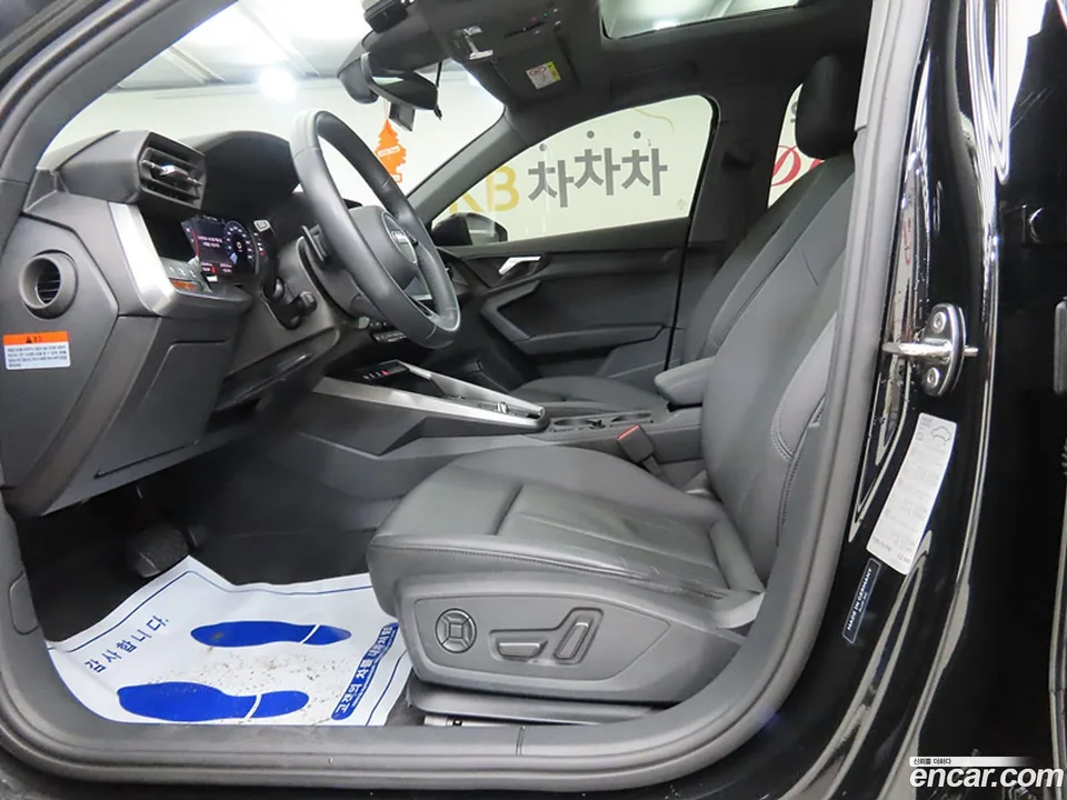 Audi A3 (8Y) 40 TFSI 2023 — thumbnail 2