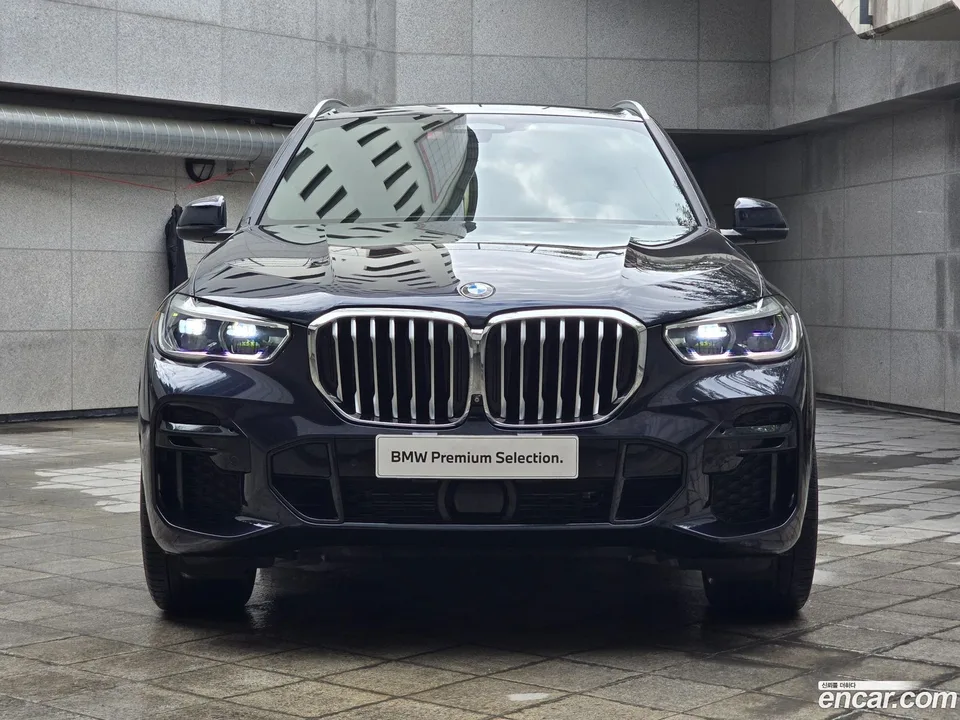 BMW X5 xDrive 40i M 2022 — thumbnail 3