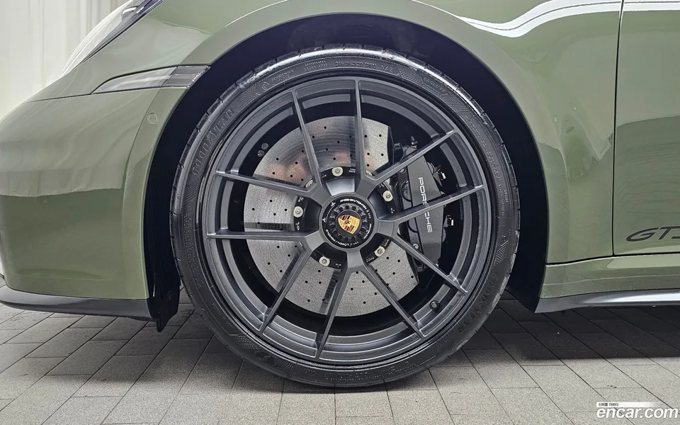 Porsche 911 (992) 4 GTS 2025 — thumbnail 5