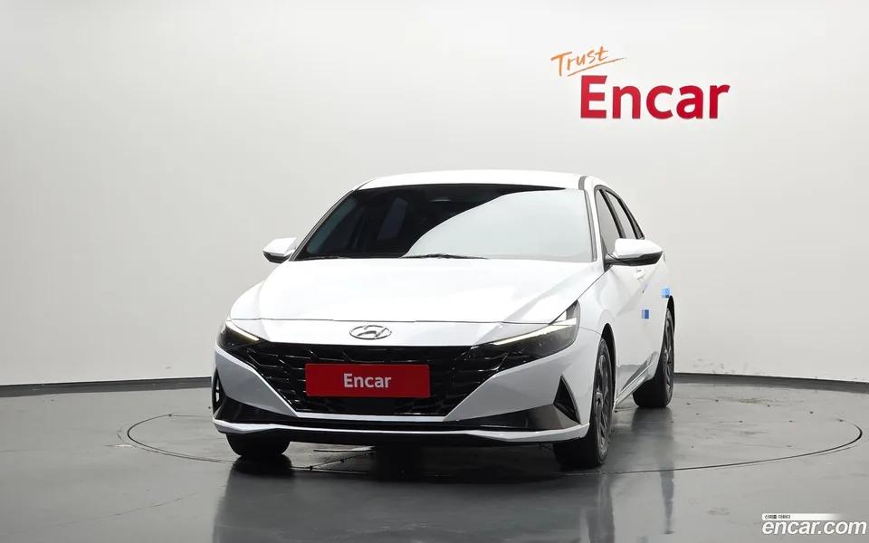 Hyundai Avante Hybrid 2023 — thumbnail 3