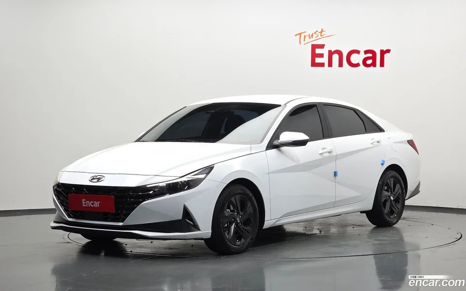 Hyundai Avante Hybrid 2023 — photo 1, buy with delivery to Moscow