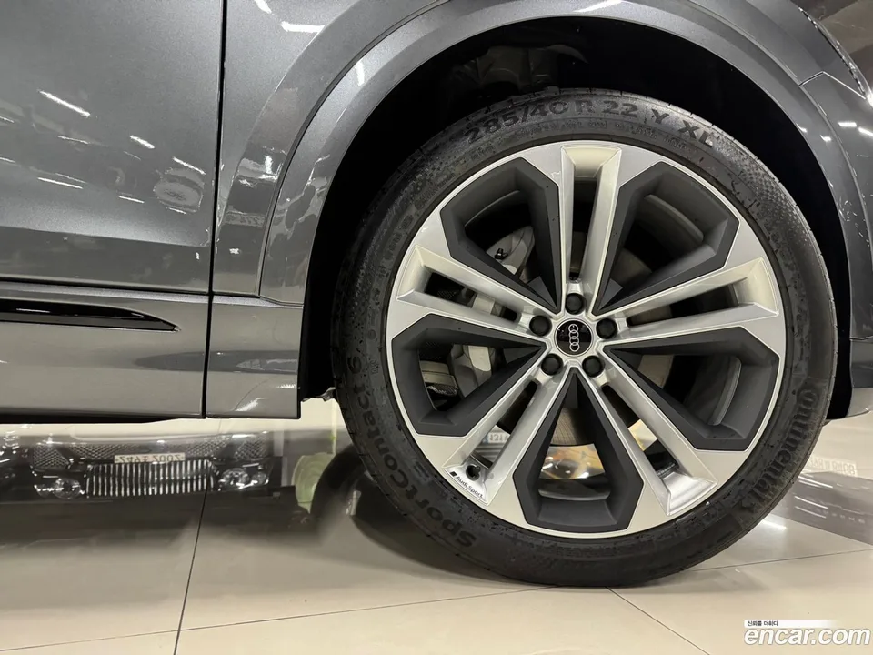 Audi Q8 (4M) 55 TFSI 2026 — thumbnail 3