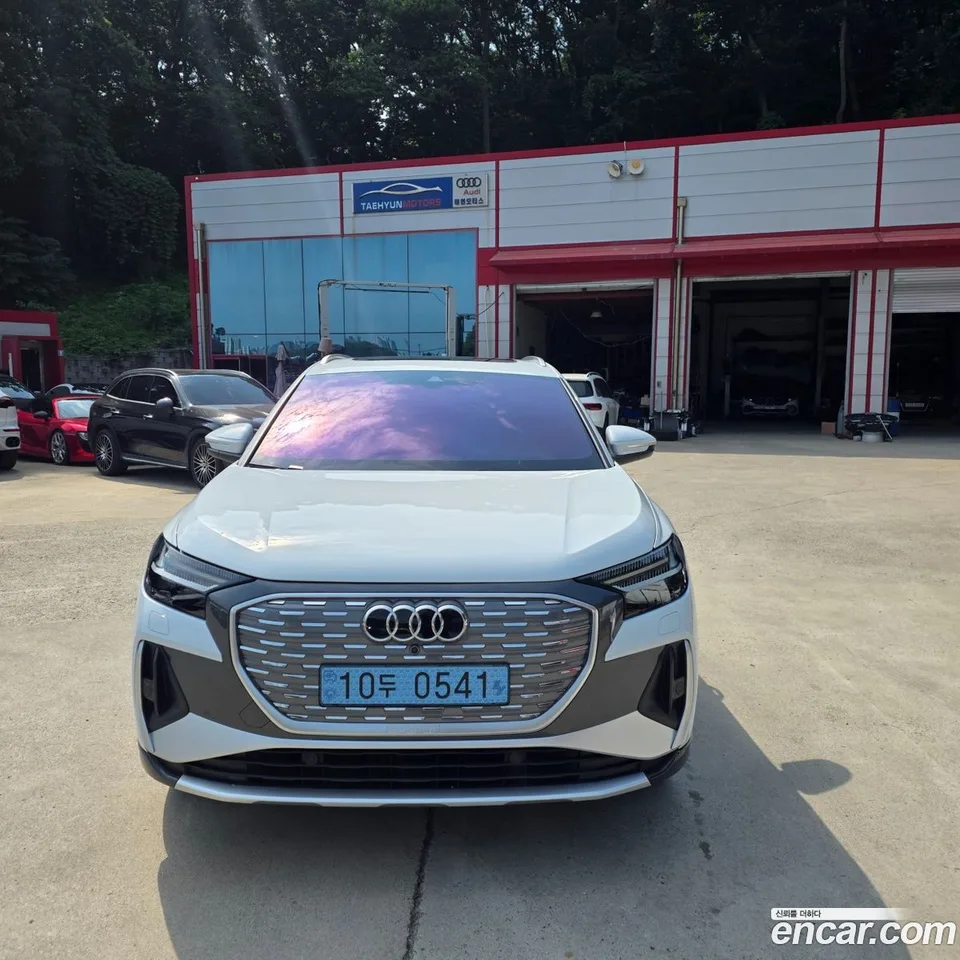 Audi Q4 e-tron 45 2025 — photo 1, buy with delivery to Moscow