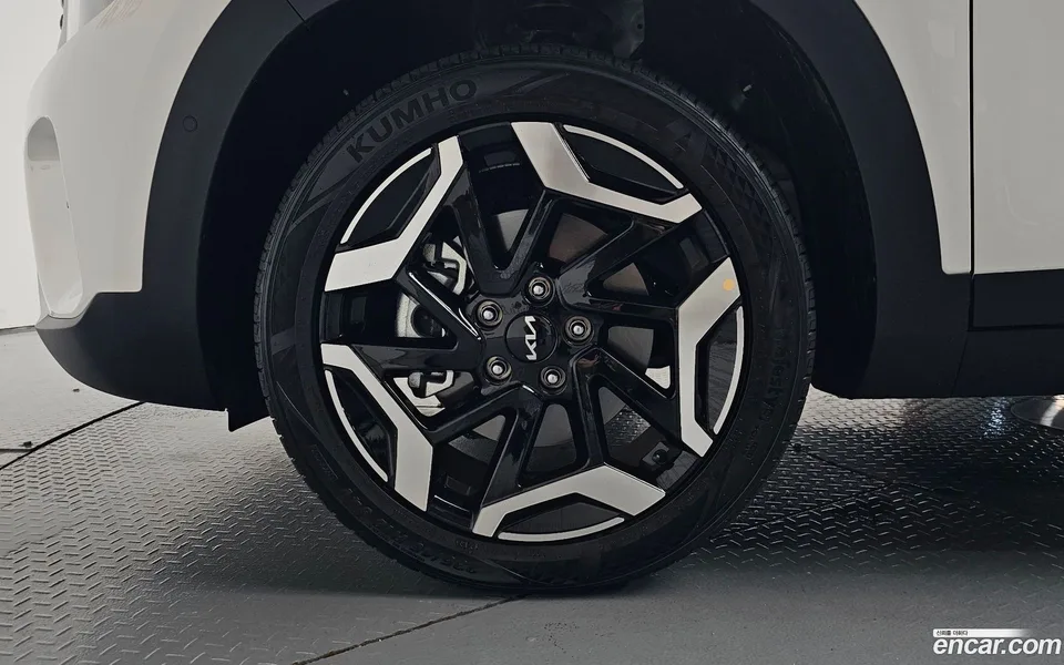 Kia Seltos 1.6 2WD 2025 — thumbnail 2