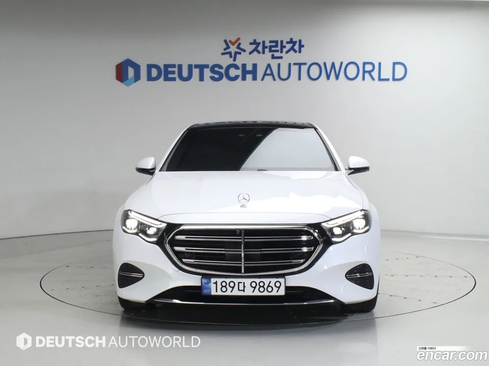 Mercedes-Benz E-Class E450 4MATIC 2024 — thumbnail 3