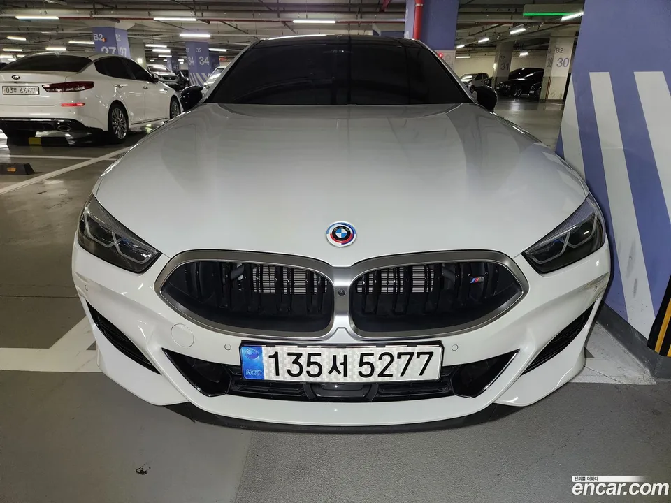BMW 8 Series M850i xDrive 2022 — photo 1, buy with delivery to Moscow