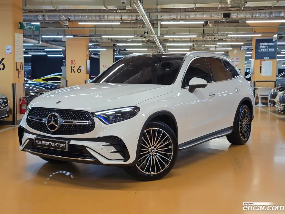 Mercedes-Benz GLC-Class GLC300 4MATIC AMG Line 2025 — фото 1, купить с доставкой в Москву