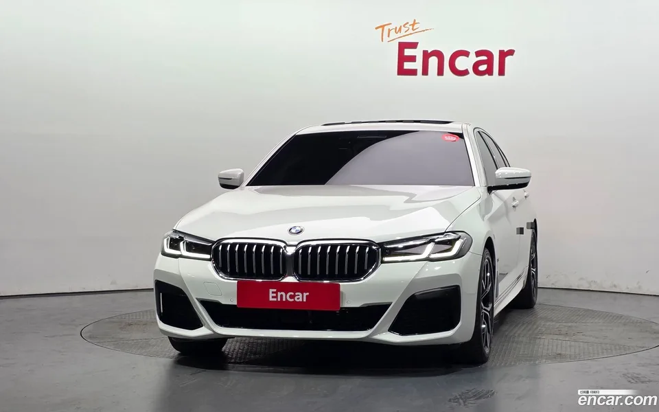 BMW 5 Series 530i xDrive M 2022 — thumbnail 3