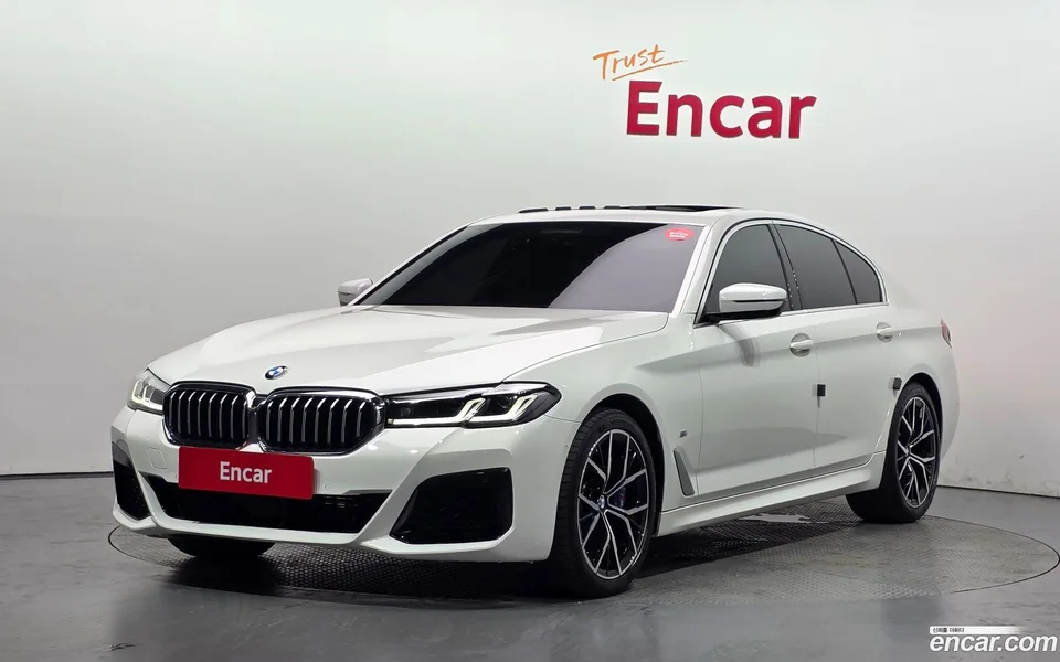BMW 5 Series 530i xDrive M 2022 — photo 1, buy with delivery to Moscow