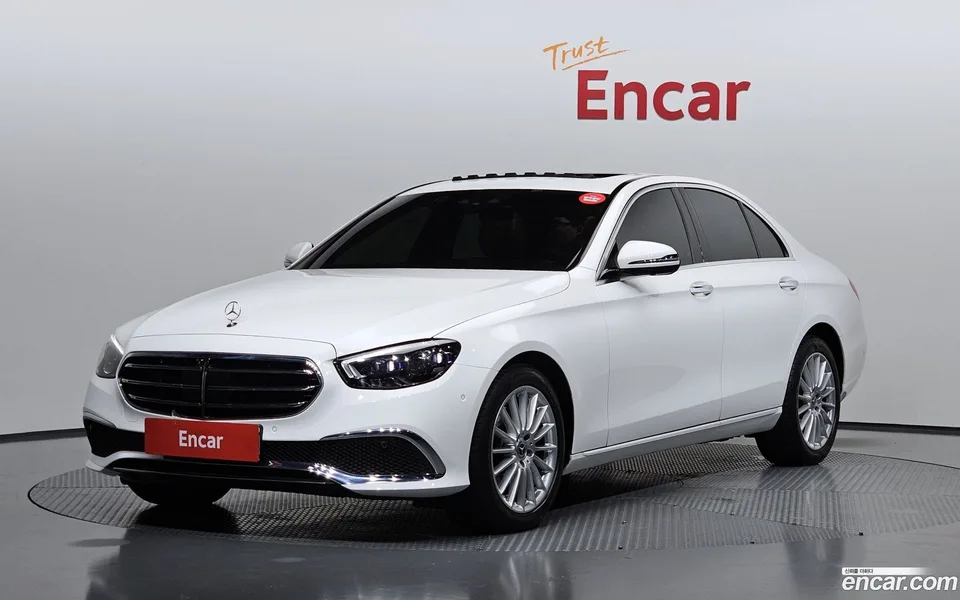 Mercedes-Benz E-Class E250 2023 — photo 1, buy with delivery to Moscow