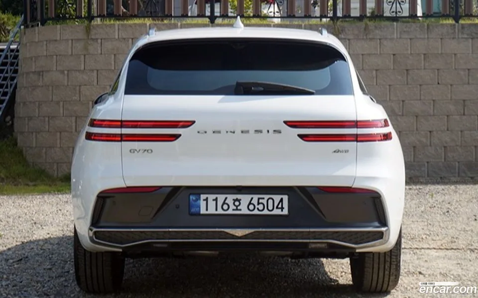 Genesis GV70 2.5T AWD 2025 — thumbnail 3