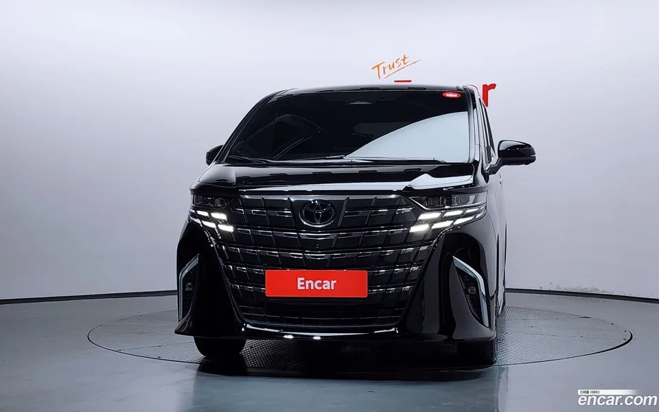 Toyota Alphard 2.5 HEV AWD 2025 — thumbnail 3