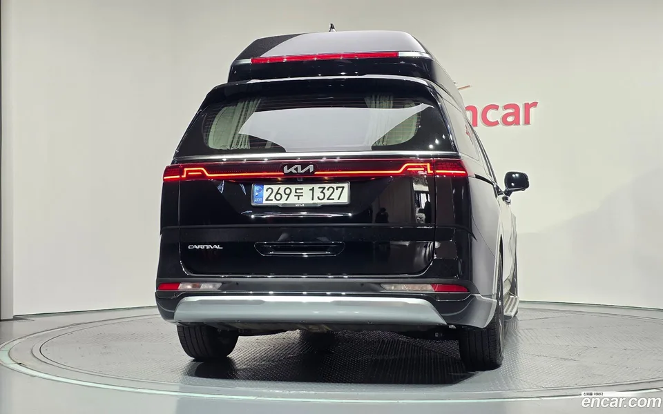 Kia Carnival 7 2022 — thumbnail 4