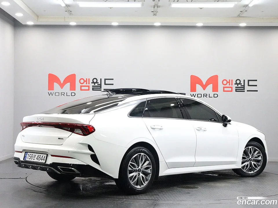Kia K5 Hybrid 2022 — thumbnail 3