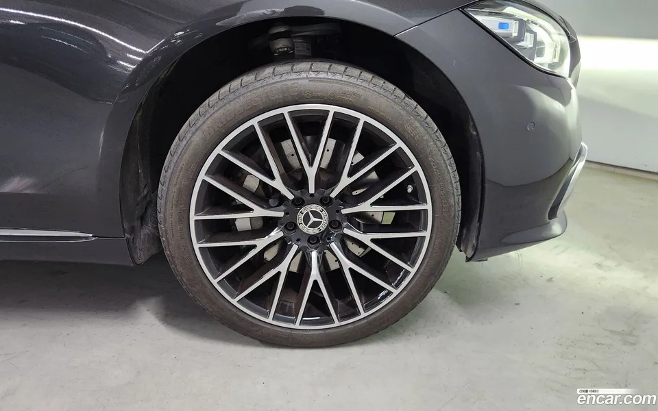 Mercedes-Benz S-Class S580L 4MATIC 2024 — thumbnail 2