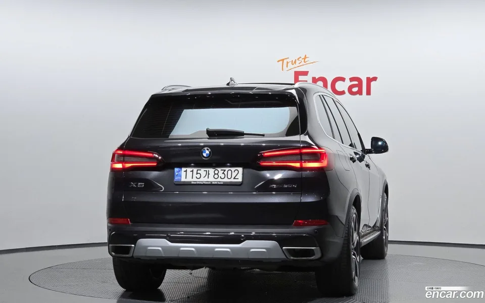 BMW X5 xDrive 30d xLine 2023 — thumbnail 4