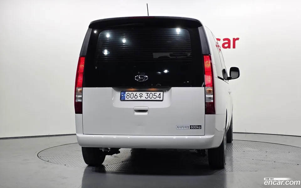 Hyundai Staria 5 2023 — thumbnail 4