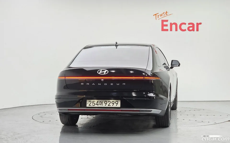 Hyundai Grandeur 3.5 2WD 2023 — thumbnail 4