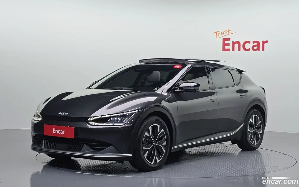 Kia EV6 4WD 2023 — photo 1, buy with delivery to Moscow