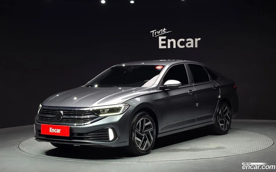 Volkswagen Jetta 1.5 TSI 2024 — photo 1, buy with delivery to Moscow