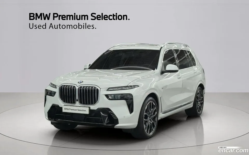 BMW X7 xDrive 40i M 6 2025 — photo 1, buy with delivery to Moscow