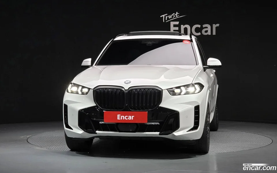 BMW X5 xDrive 50e M 2025 — thumbnail 3