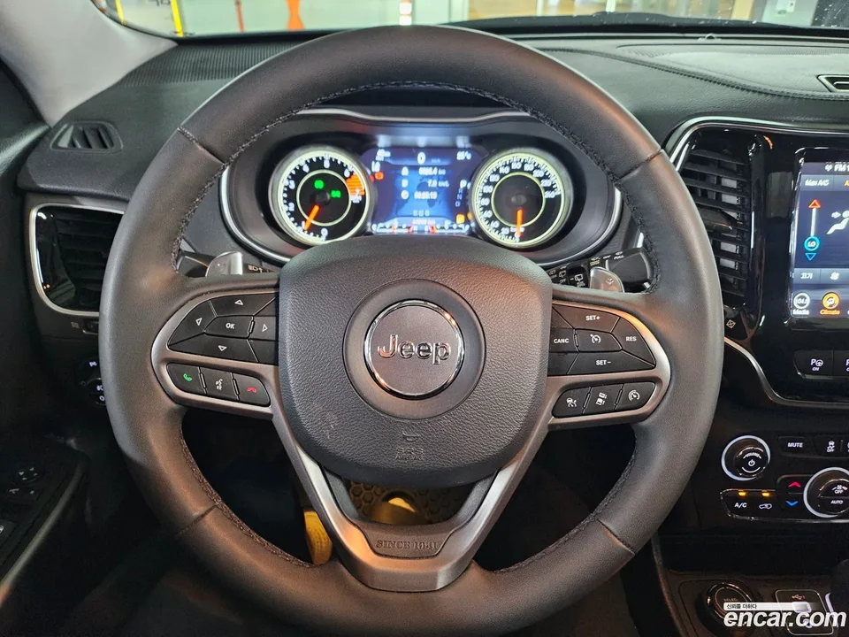 Jeep Cherokee 2.4 AWD 2022 — миниатюра 4
